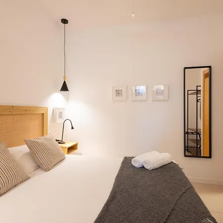 Florit Flats - The Pitiusas Апартаменты *