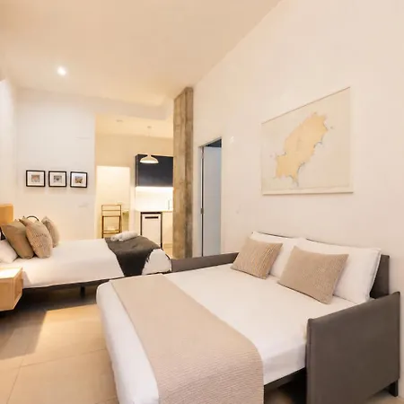 Florit Flats - The Pitiusas Apartment