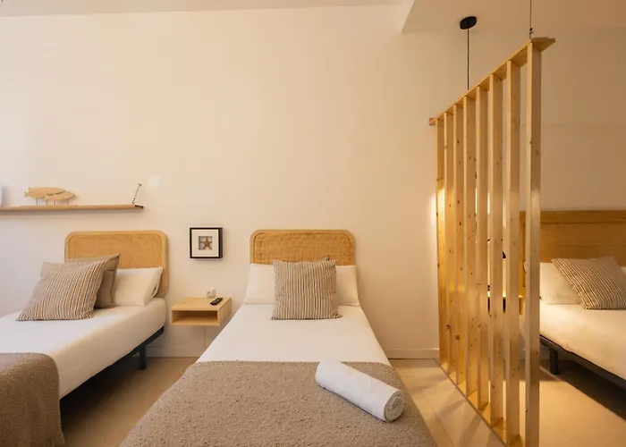 Florit Flats - The Pitiusas Daire *