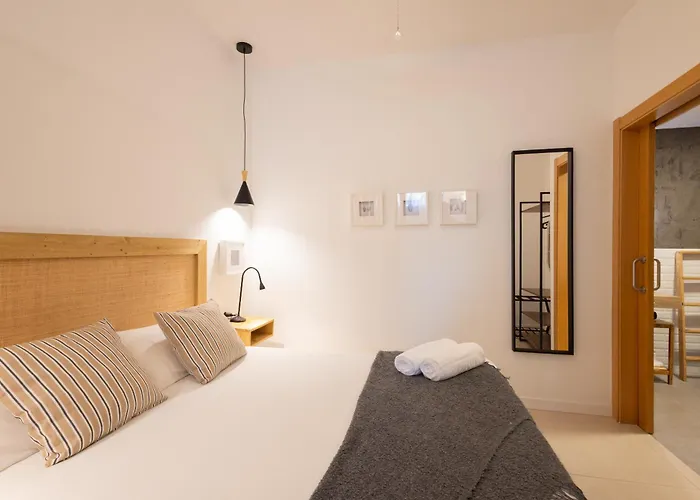 Florit Flats - The Pitiusas Daire *
